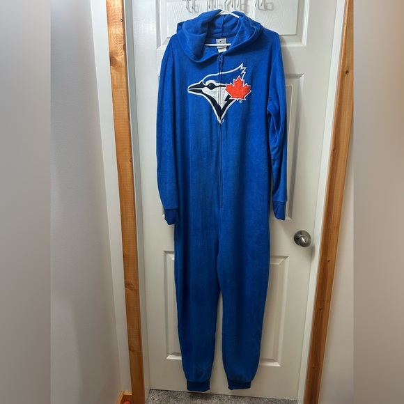 Mlb Genuine Merchandise Other - Blue Jays Fleece Onsie Men’s Large